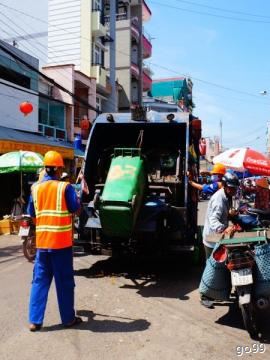 Dịch vụ thu gom, vận chuyển và xử lý rác thải sinh hoạt